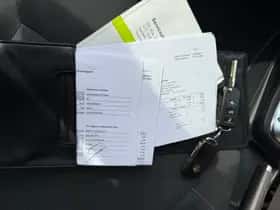 Volkswagen Polo (2011) thumbnail 21