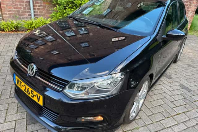 Volkswagen Polo (2015) thumbnail 1