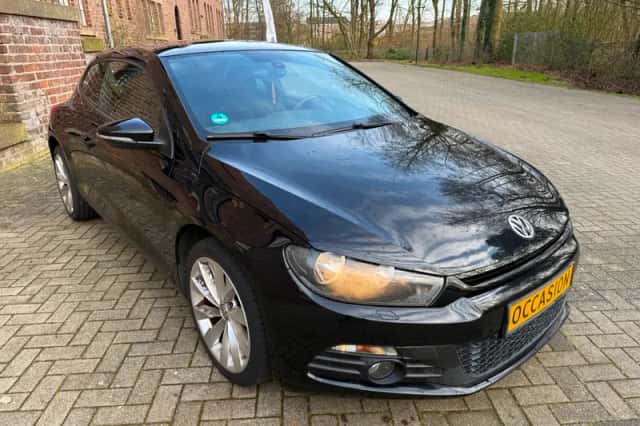 Volkswagen SCIROCCO (2010) thumbnail 3