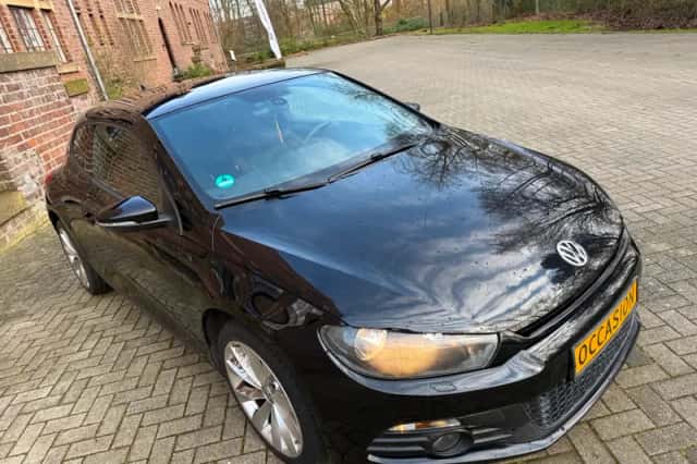 Volkswagen SCIROCCO (2010) thumbnail 4