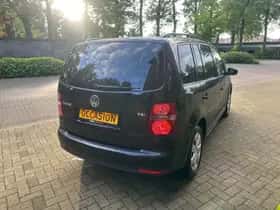 Volkswagen Touran (2010) thumbnail 8