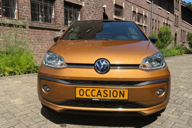 Volkswagen Up! (2018) thumbnail 6