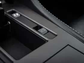 Aston Martin V8 Vantage (2008) thumbnail 17