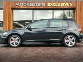 Volkswagen Golf (2016) thumbnail 5
