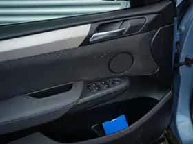 BMW X3 (2011) thumbnail 14