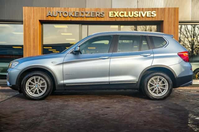 BMW X3 (2011) thumbnail 5