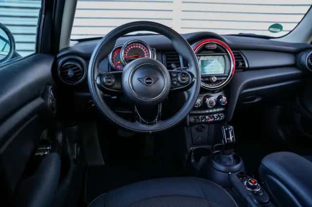 MINI 1.5 One (2019) thumbnail 4