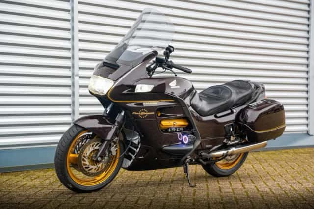 Honda ST (1996) thumbnail 4