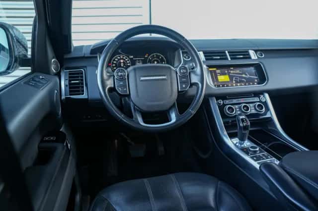 Land Rover Range Rover Sport (2017) thumbnail 4