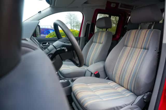 Volkswagen Caddy (2008) thumbnail 5