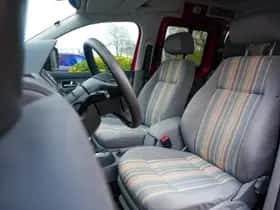 Volkswagen Caddy (2008) thumbnail 5