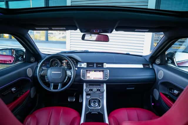 Land Rover Range Rover Evoque (2012) thumbnail 4