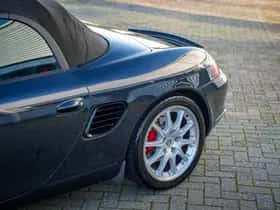 Porsche Boxster (2004) thumbnail 25