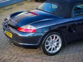 Porsche Boxster (2004) thumbnail 27