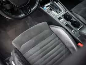 Volkswagen Passat (2015) thumbnail 22