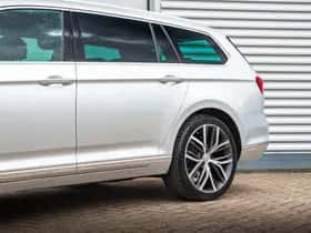 Volkswagen Passat (2015) thumbnail 30