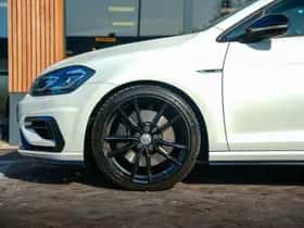 Volkswagen Golf (2017) thumbnail 12