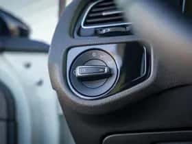 Volkswagen Golf (2017) thumbnail 23