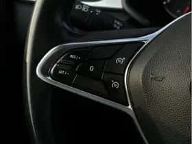 Renault Captur (2020) thumbnail 24