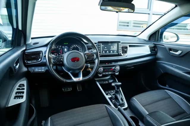 Kia Rio (2020) thumbnail 2