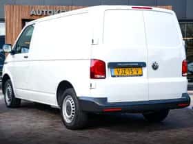 Volkswagen Transporter (2021) thumbnail 4