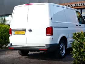 Volkswagen Transporter (2021) thumbnail 6