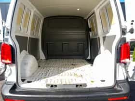 Volkswagen Transporter (2021) thumbnail 9