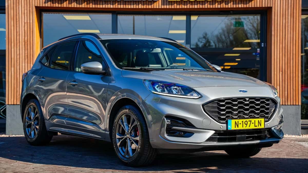 Ford Kuga (2021) — foto 1