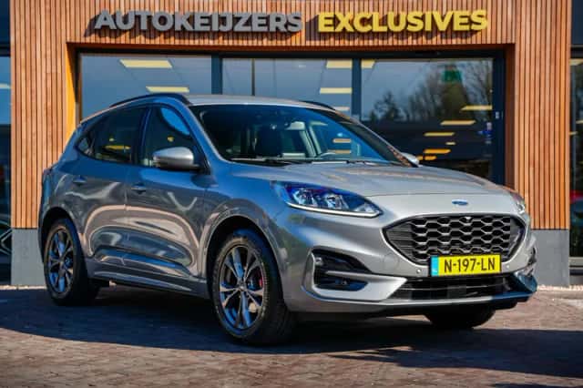 Ford Kuga (2021) thumbnail 1