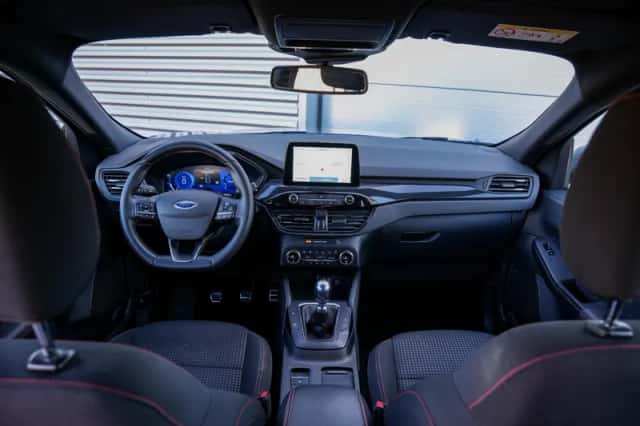 Ford Kuga (2021) thumbnail 2