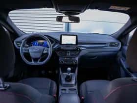 Ford Kuga (2021) thumbnail 2