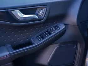 Ford Kuga (2021) thumbnail 14