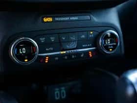 Ford Kuga (2021) thumbnail 16