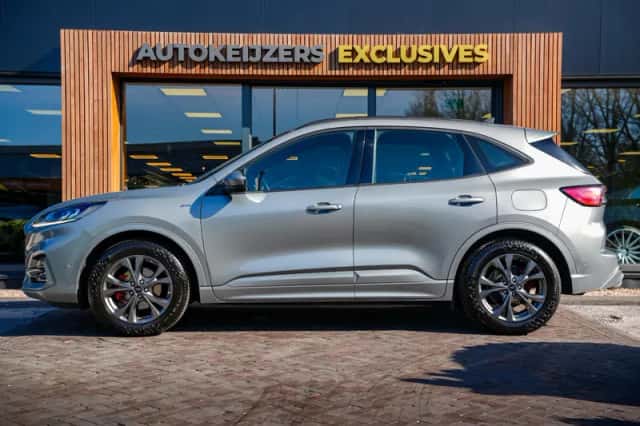 Ford Kuga (2021) thumbnail 5