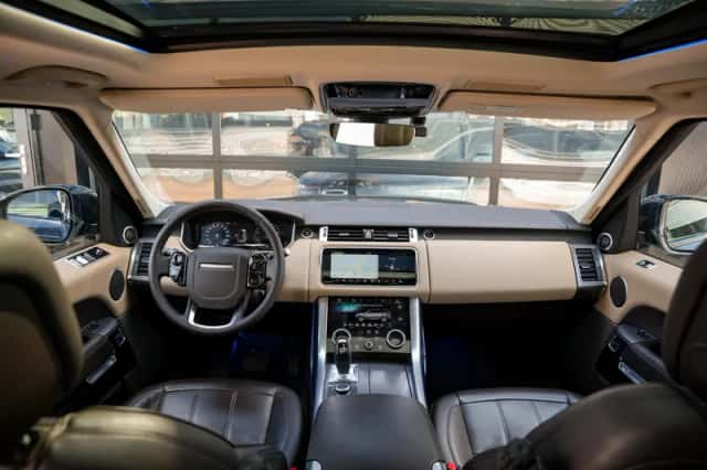 Land Rover Range Rover Sport (2018) thumbnail 2