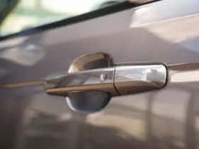 Land Rover Range Rover Sport (2018) thumbnail 38