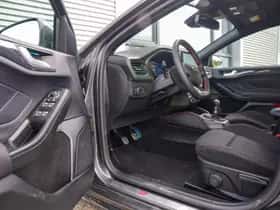 Ford Focus (2024) thumbnail 6