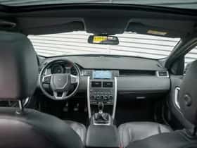 Land Rover Discovery Sport (2017) thumbnail 2