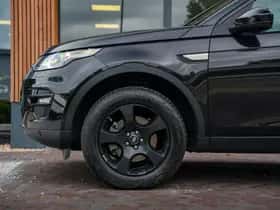 Land Rover Discovery Sport (2017) thumbnail 12