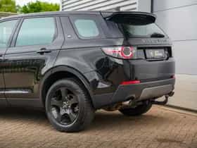 Land Rover Discovery Sport (2017) thumbnail 30