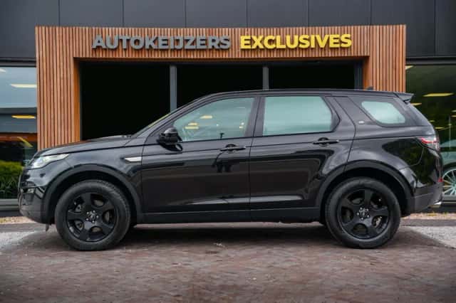 Land Rover Discovery Sport (2017) thumbnail 5