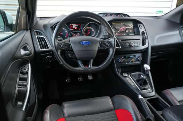 Ford Focus (2016) thumbnail 4