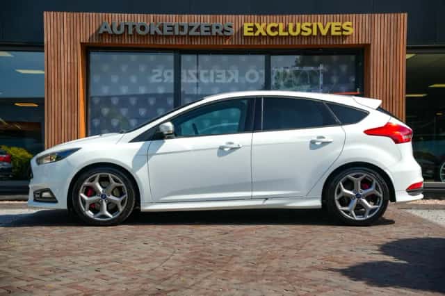 Ford Focus (2016) thumbnail 5