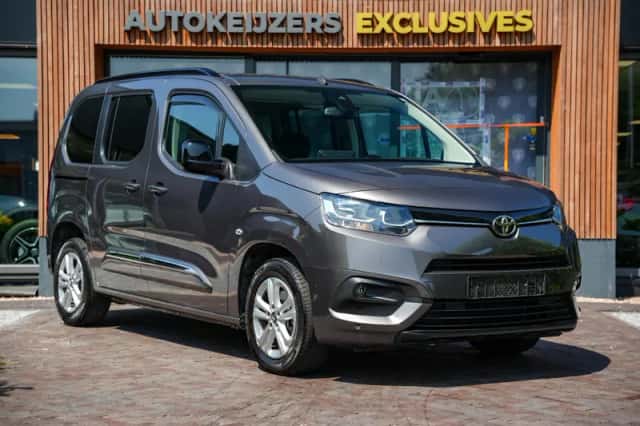 Toyota Proace (2024) thumbnail 1
