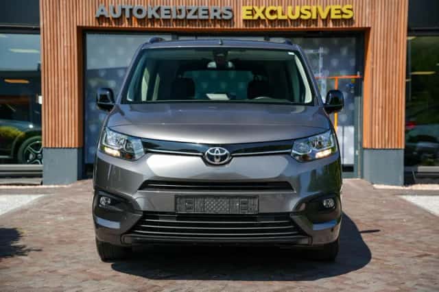 Toyota Proace (2024) thumbnail 3