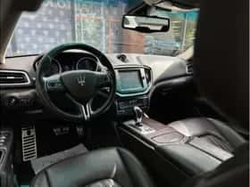 Maserati Ghibli (2015) thumbnail 2