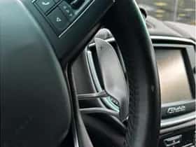 Maserati Ghibli (2015) thumbnail 34