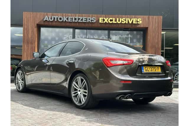 Maserati Ghibli (2015) thumbnail 6