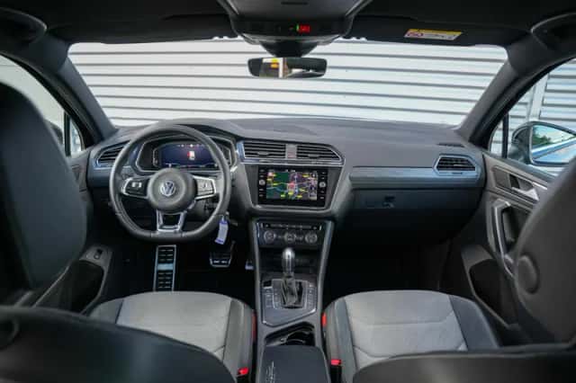 Volkswagen Tiguan (2019) thumbnail 2