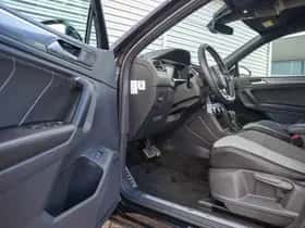 Volkswagen Tiguan (2019) thumbnail 6